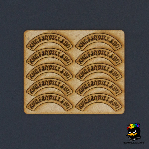 Placa de madera DM con 10 marcadores de "encasquillado" con grabado láser. Los marcadores se adaptan a la circunferencia de la peana