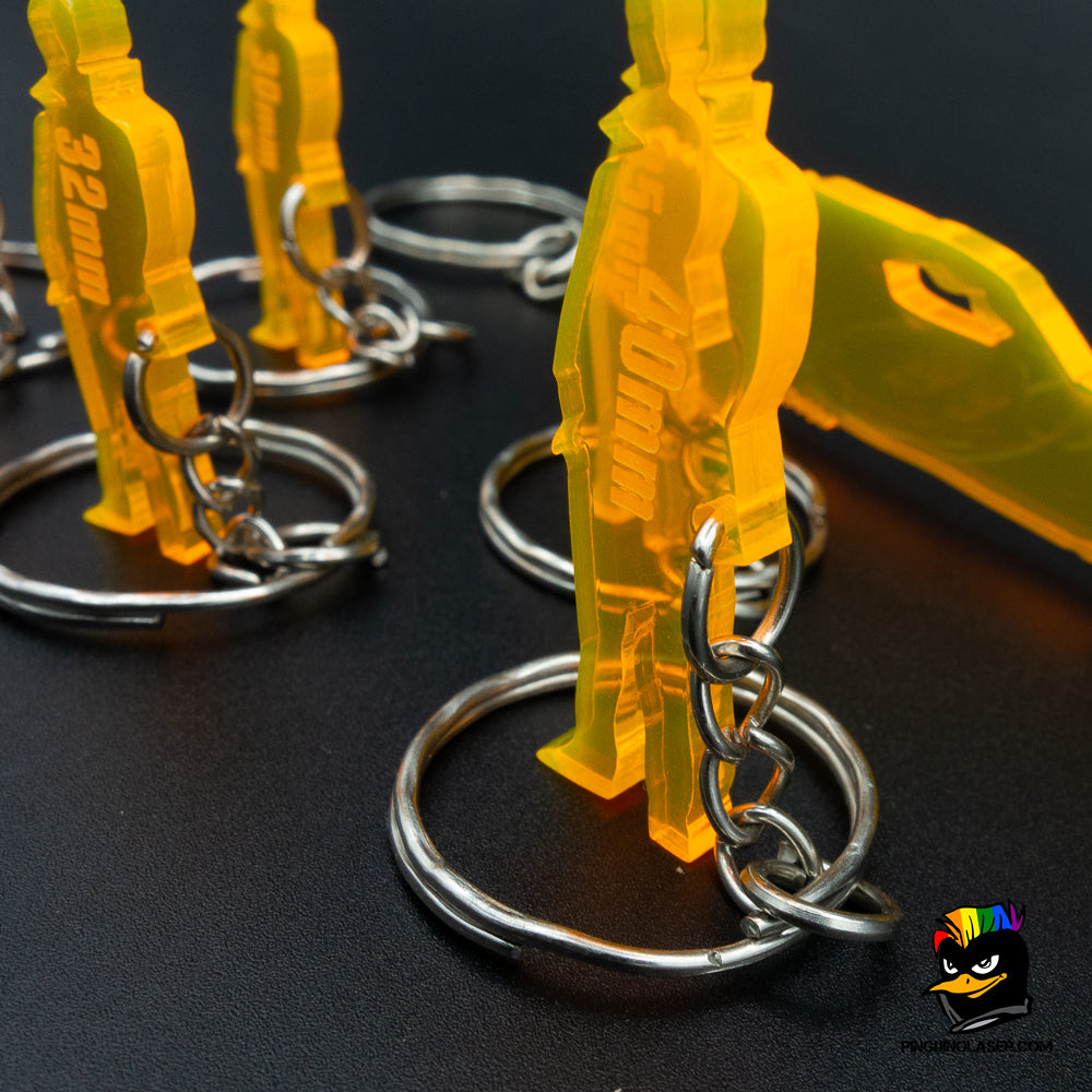 Foto conjunto en ángulo de llaveros de escala en metacrilato