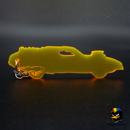 Foto llavero de escala para coches en metacrilato.