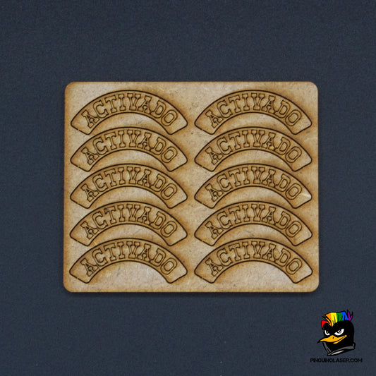 Placa de madera DM con 10 marcadores de "activado" con grabado láser. Los marcadores se adaptan a la circunferencia de la peana
