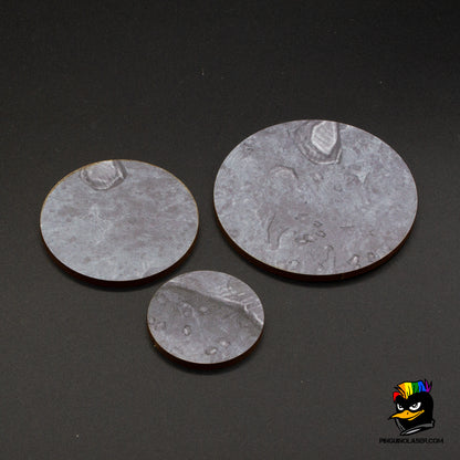 Round pre-painted bases