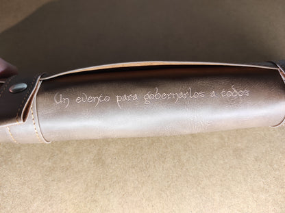 Bandeja dados enrollada roll con el grabado "un evento para gobernarlos a todos"