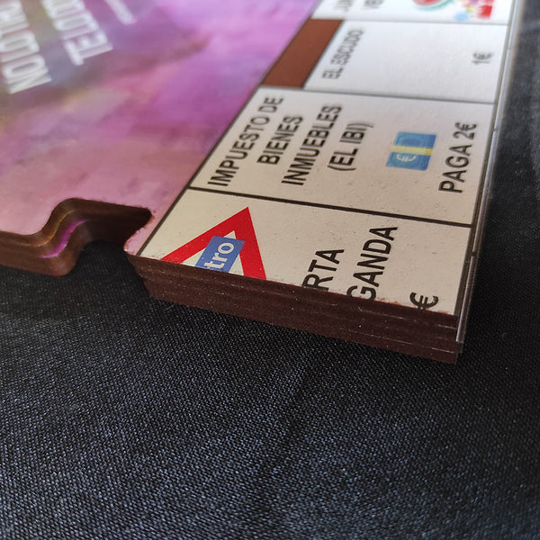 detalle monopoly personalizado en madera impresión uv